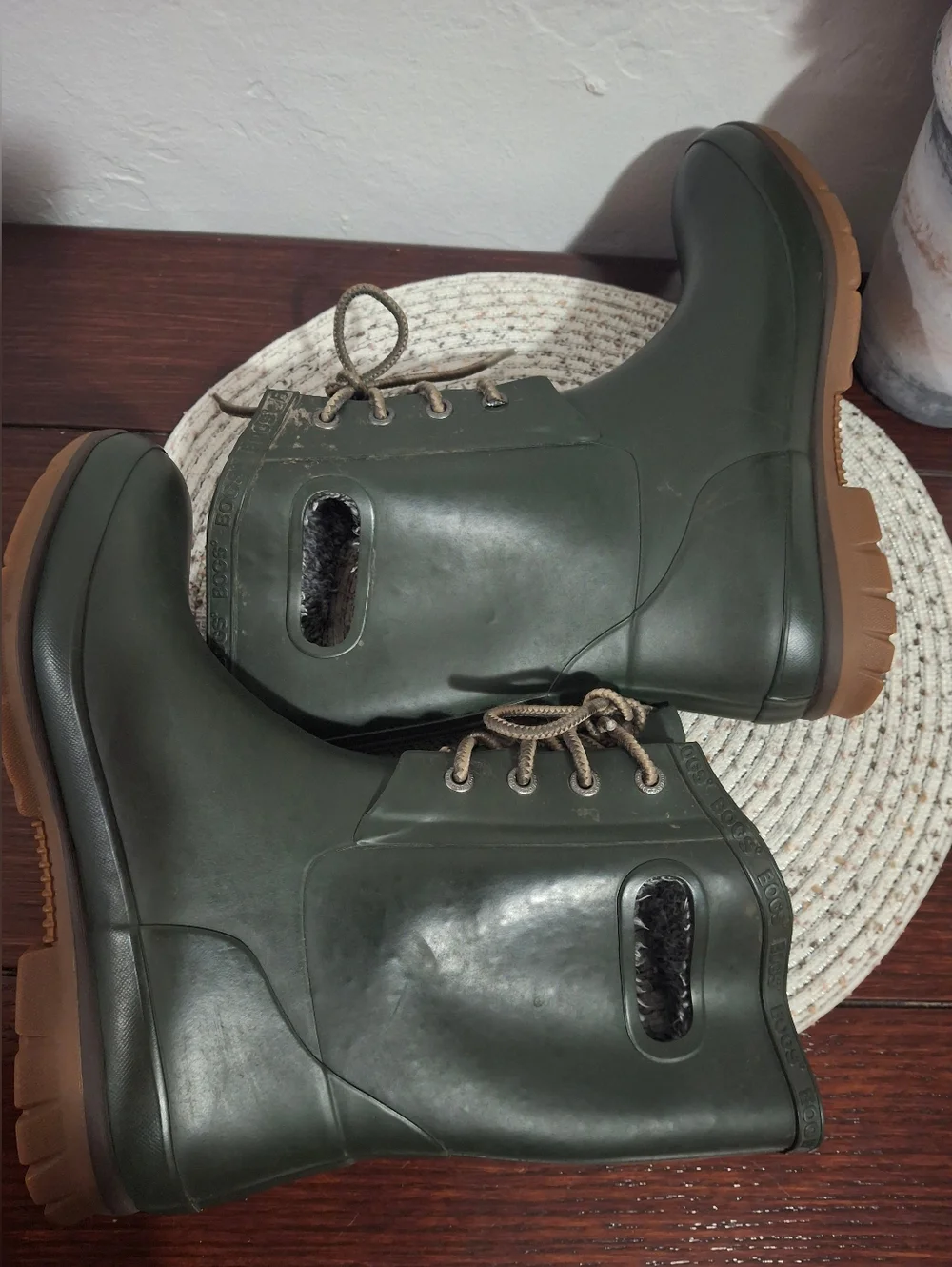 Bogs Women's Amanda Green Lace-Up Waterproof  Boots Size 8.